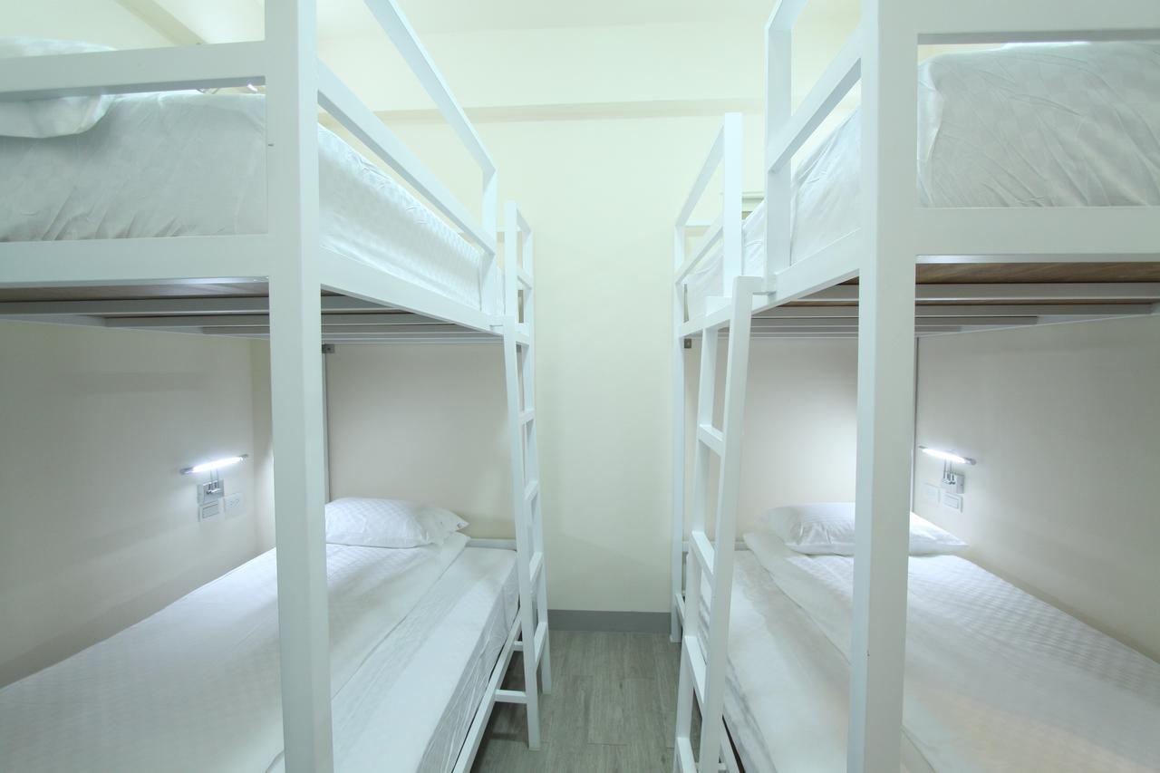 Heyyo Hostel Хуалянь Екстер'єр фото